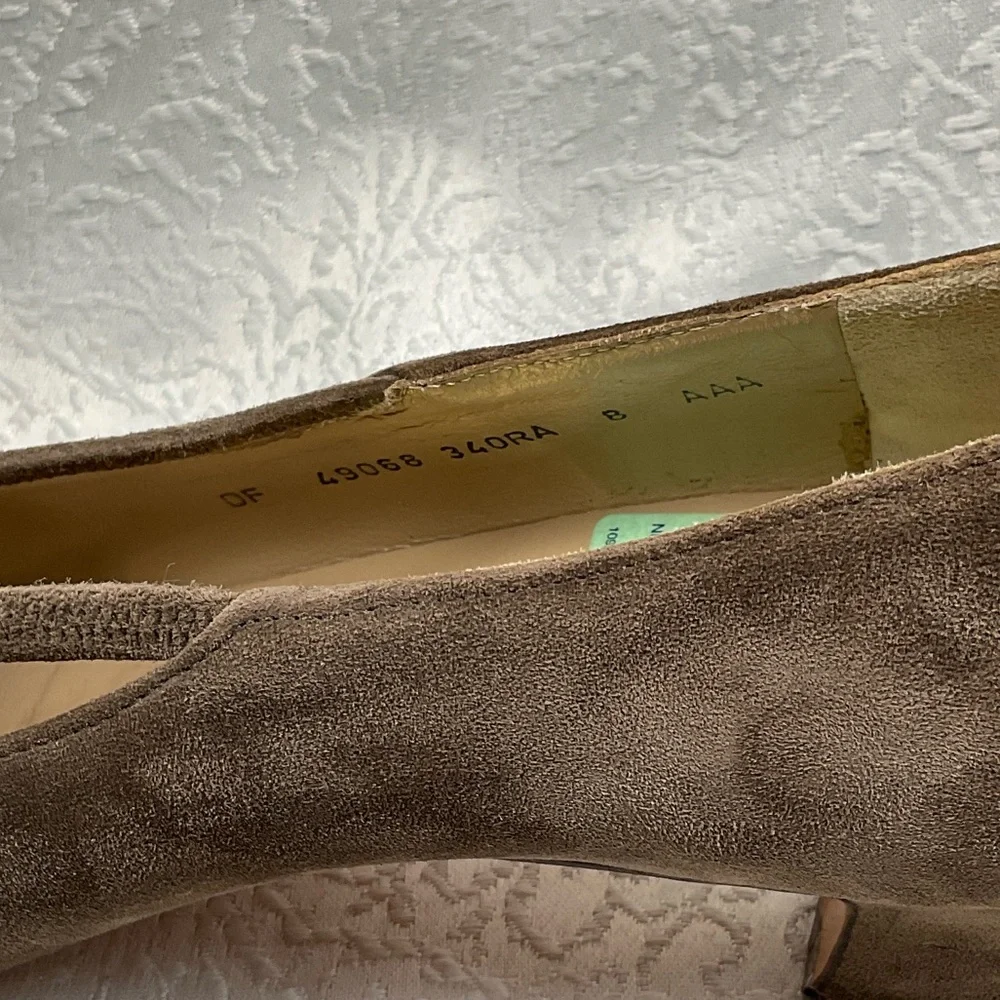 Salvatore Ferragamo‎ Vintage Women's Mary Jane Tan Suede Wedges